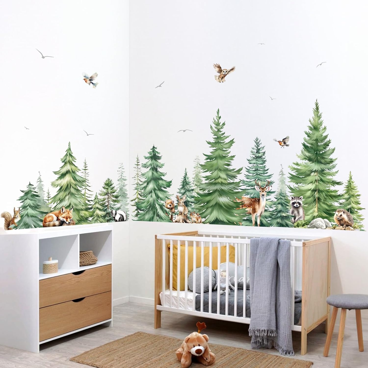 Large Watercolor Pine Tree Ani - đánh giá và giá Baby Nursery Wall Mural